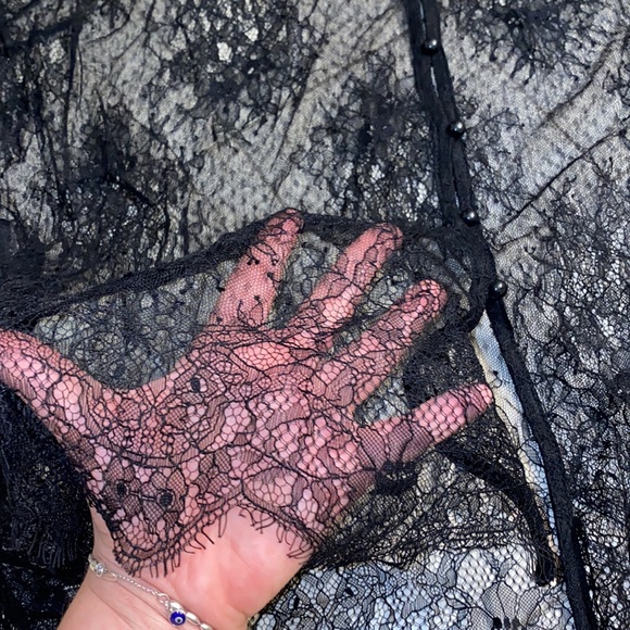 NWT Torrid Lace Top Size 2 - Picture 7 of 9